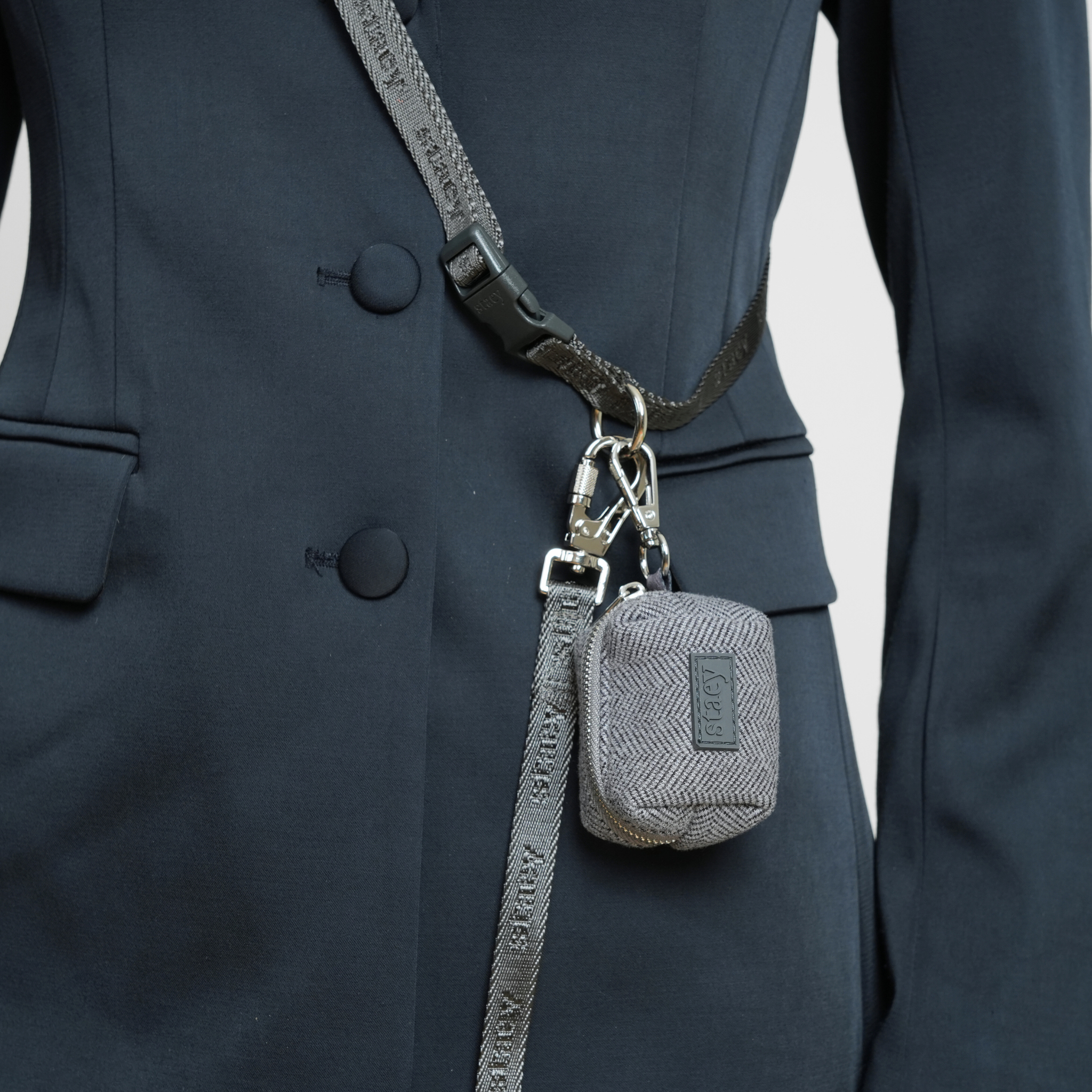 Elma kakkapussin pidike | Pölyinen sininen