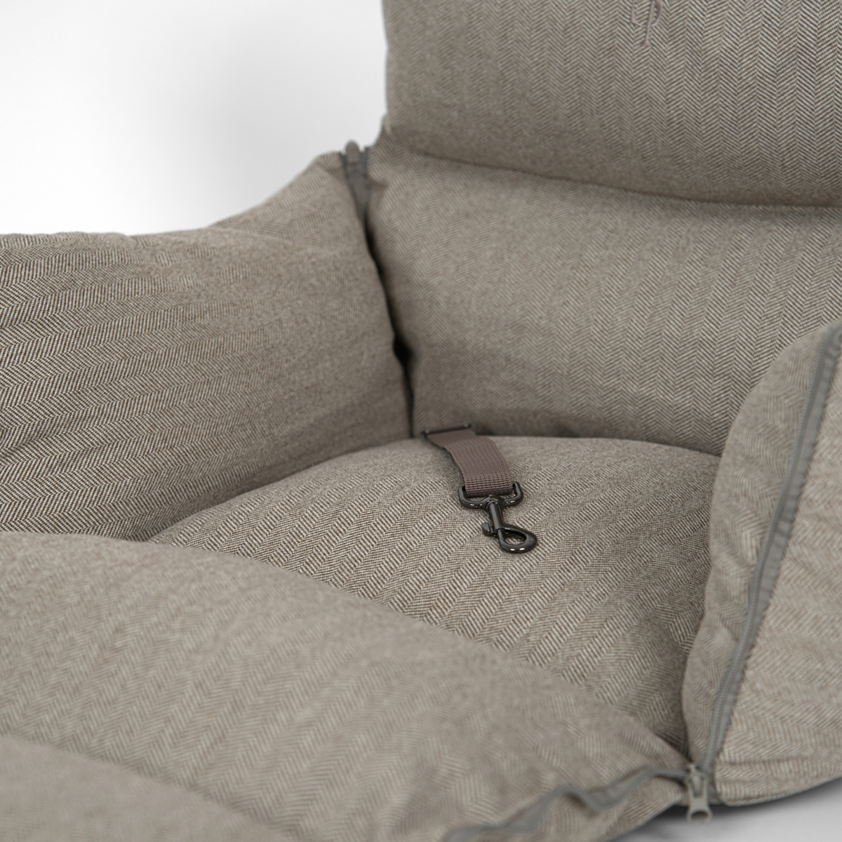 Thea 3-in-1 koiran turvaistuin | Herringbone Mocca