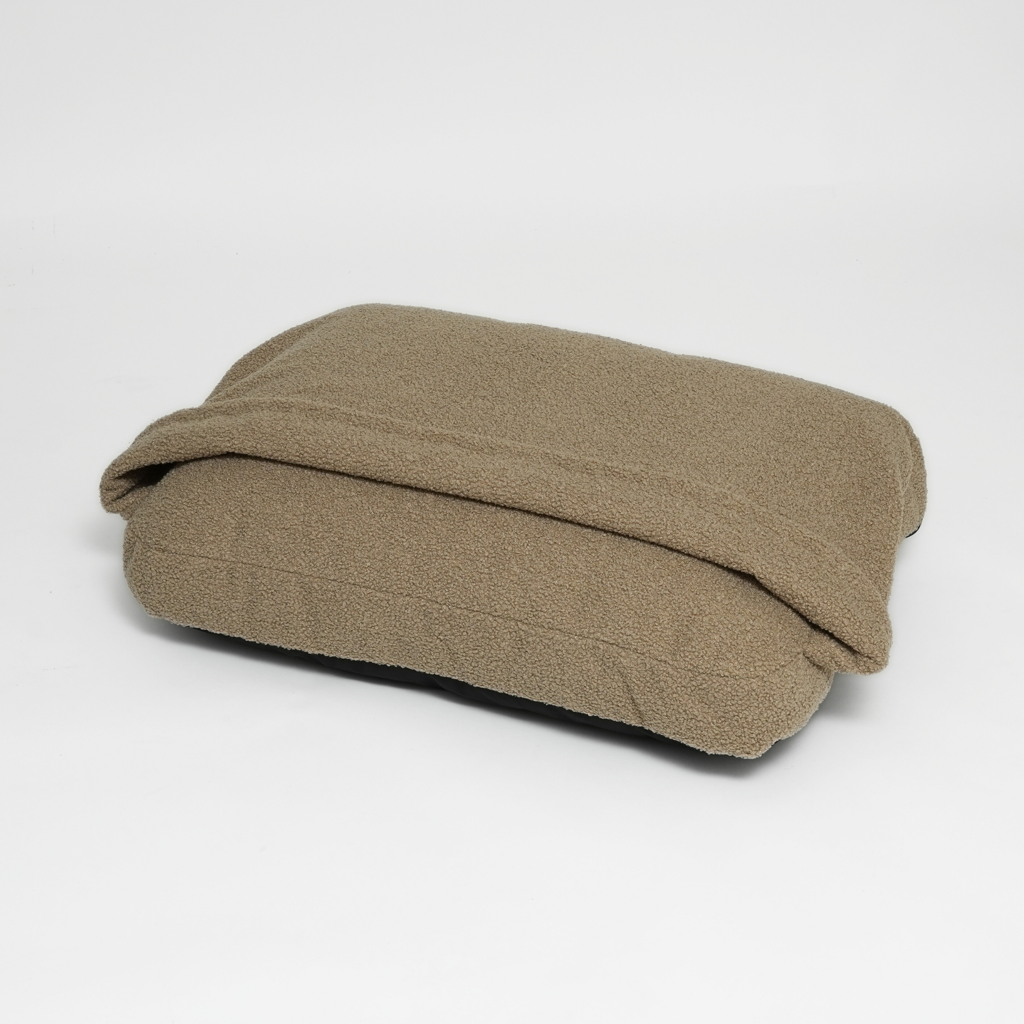 Lana hupullinen koiran tyyny | Kaura Bouclé