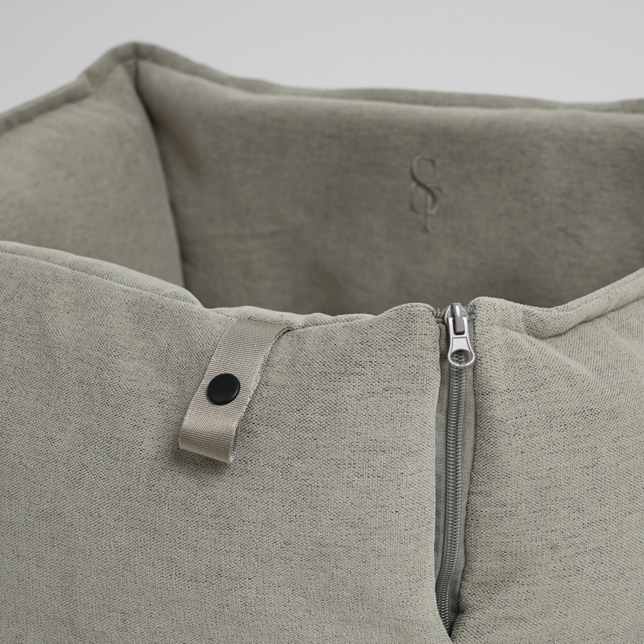 Fenja 2-in-1 turvaistuin | Dyyni