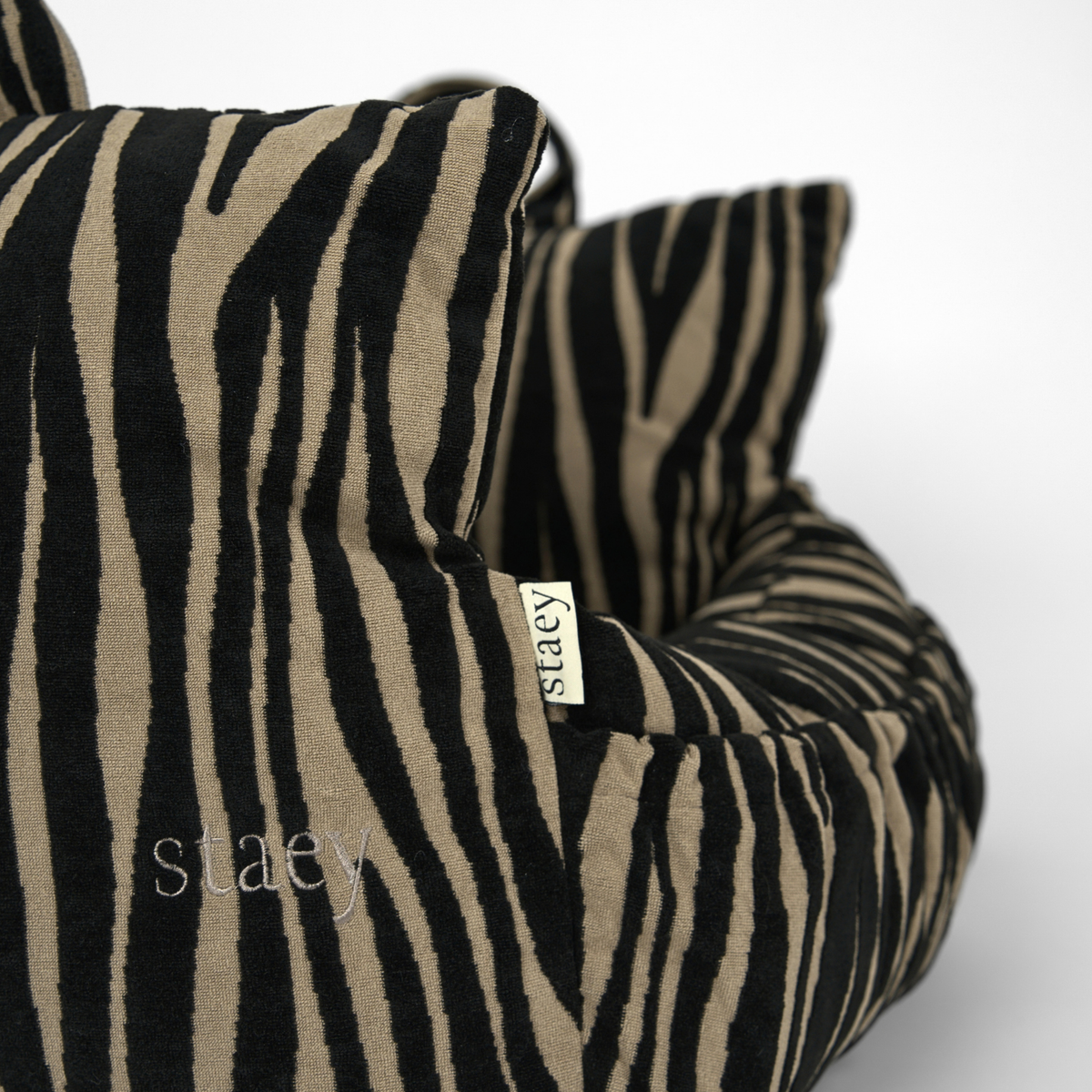 Lara koiran turvaistuin | Zebra 2.0