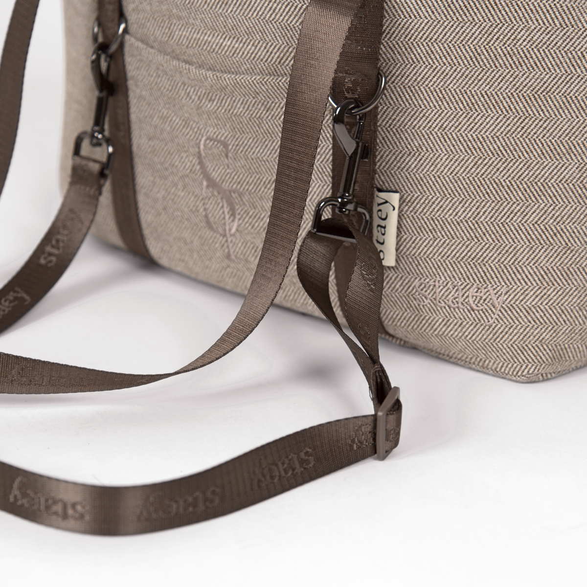 Maya 2-in-1 koiran turvaistuin, Herringbone Mocca
