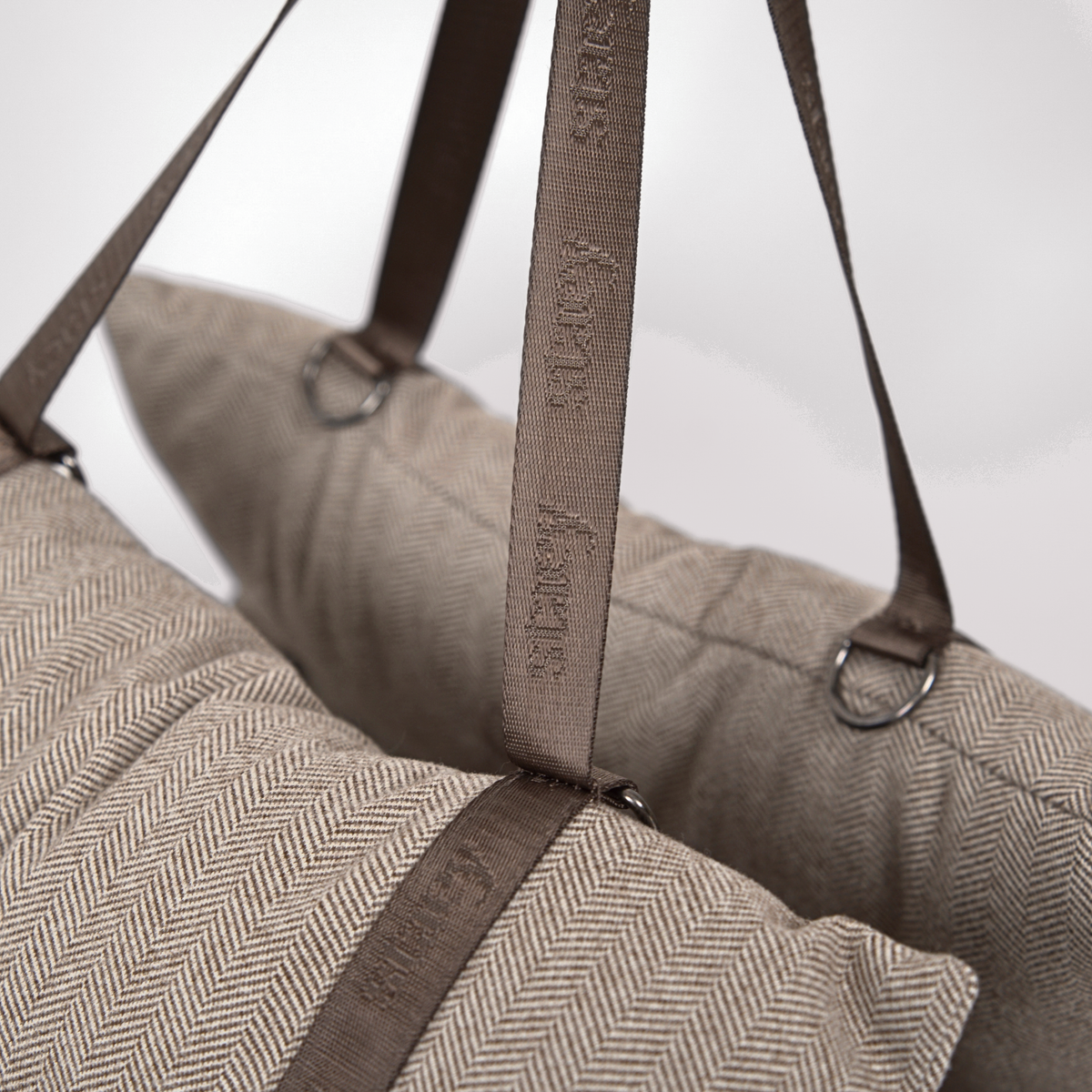 Thea 3-in-1 koiran turvaistuin | Herringbone Mocca