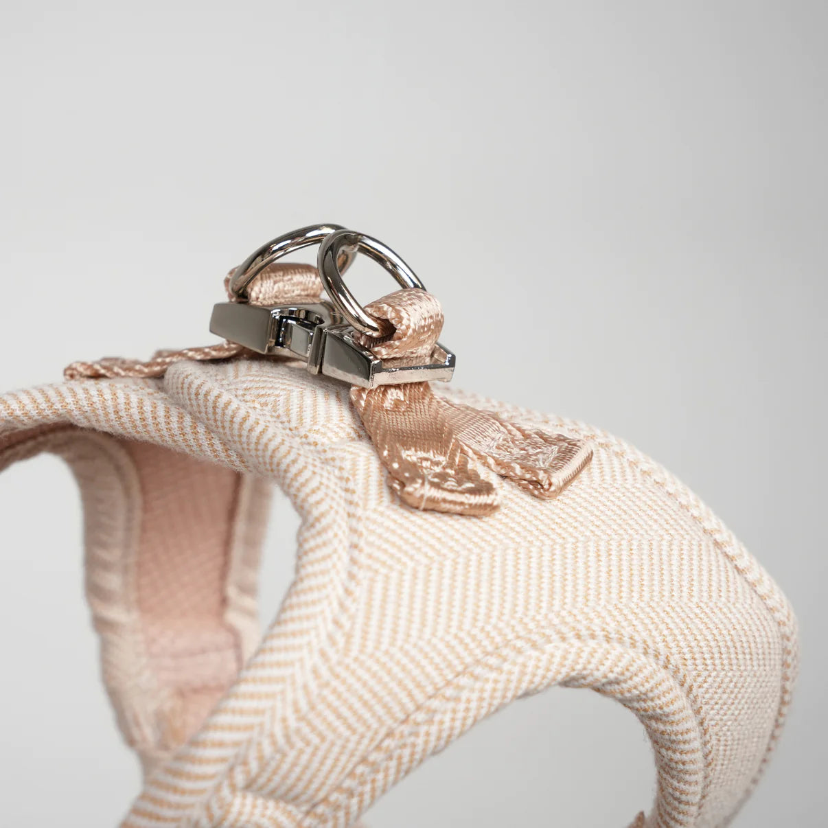 Saga Step-In koiravaljaat | Vaalea ruusu