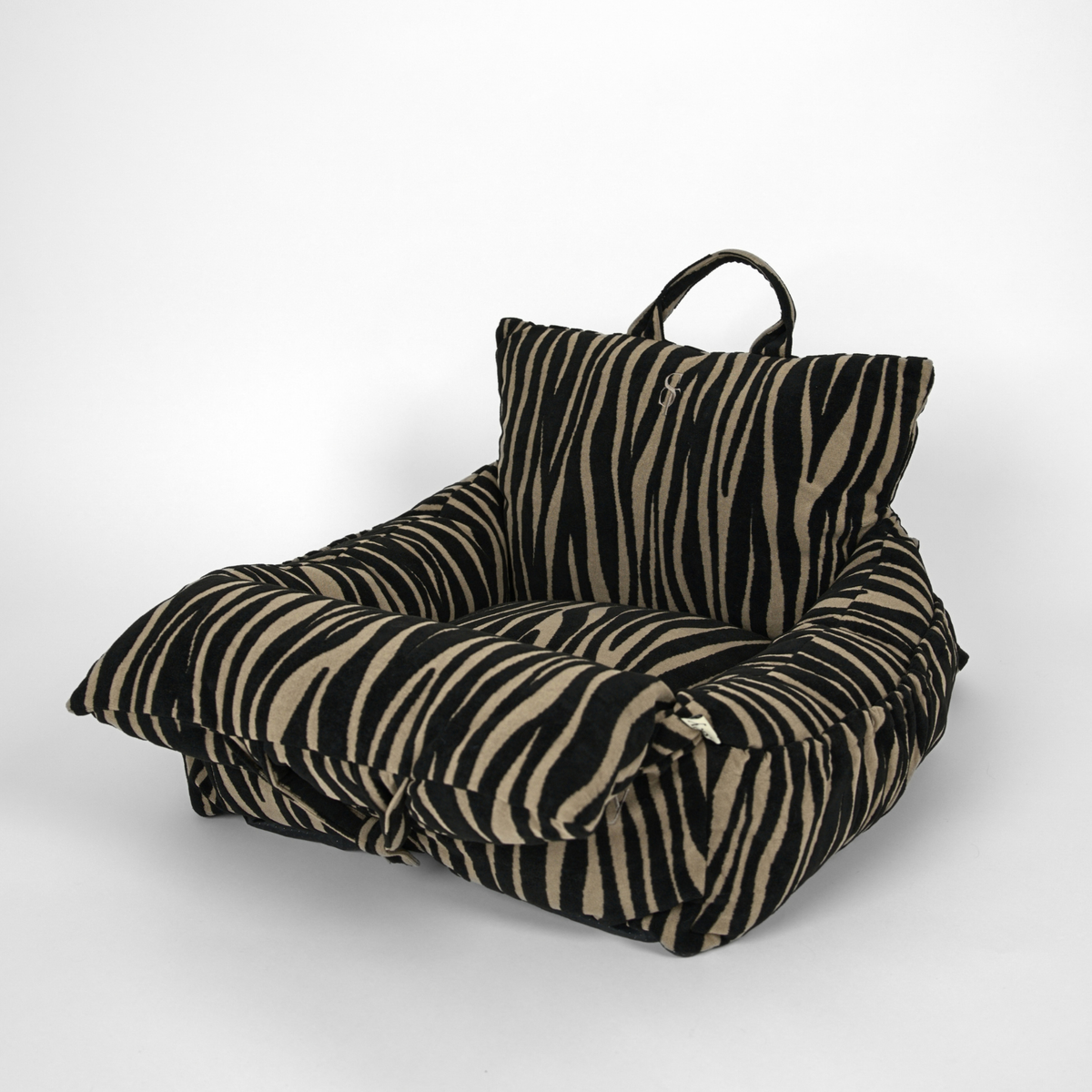 Lara koiran turvaistuin | Zebra 2.0
